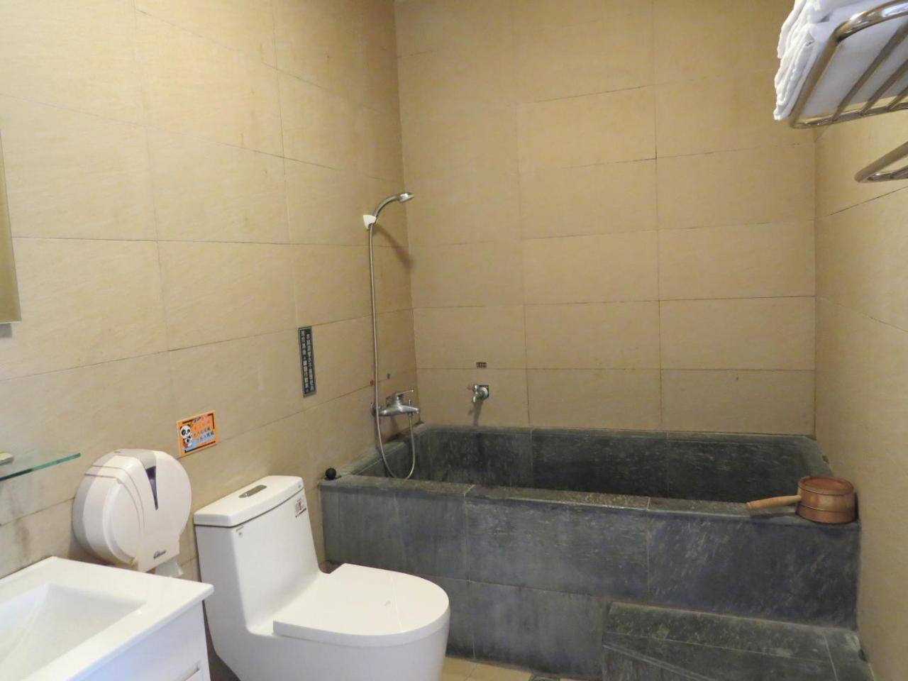 New Hongye Hotel Baihe Exterior photo